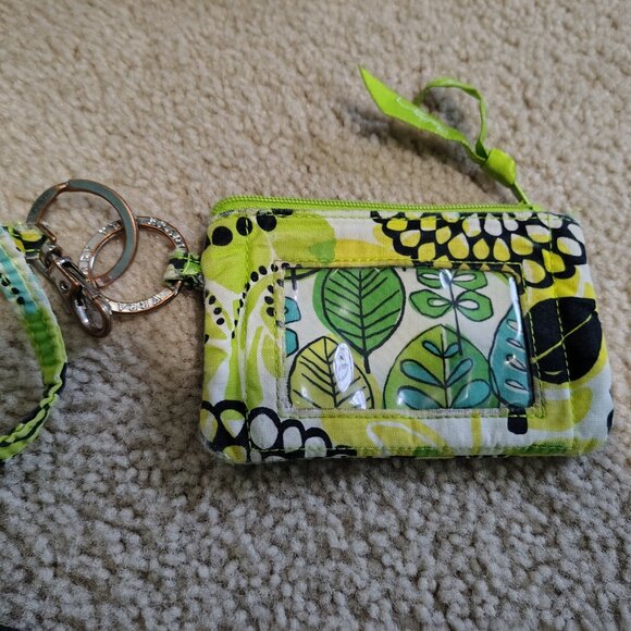 Vera Bradley ' limes up' lot - Picture 5 of 9